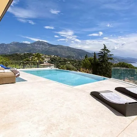 Felicia. Ric'keys Roquebrune-Cap-Martin